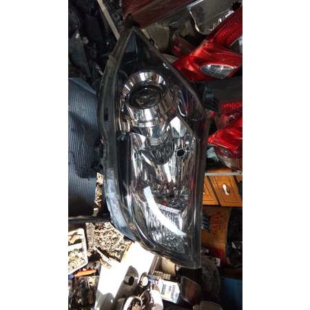 headlamp grand fortuner 2013