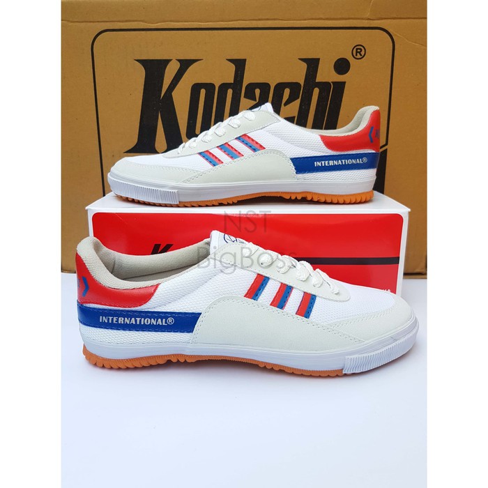 Sepatu Capung Badminton Volley kodachi 8116 Merah Biru Dragonfly Murah - 40