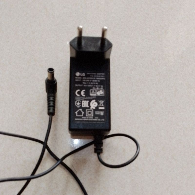Adaptor TV LG 19v = 1.7A