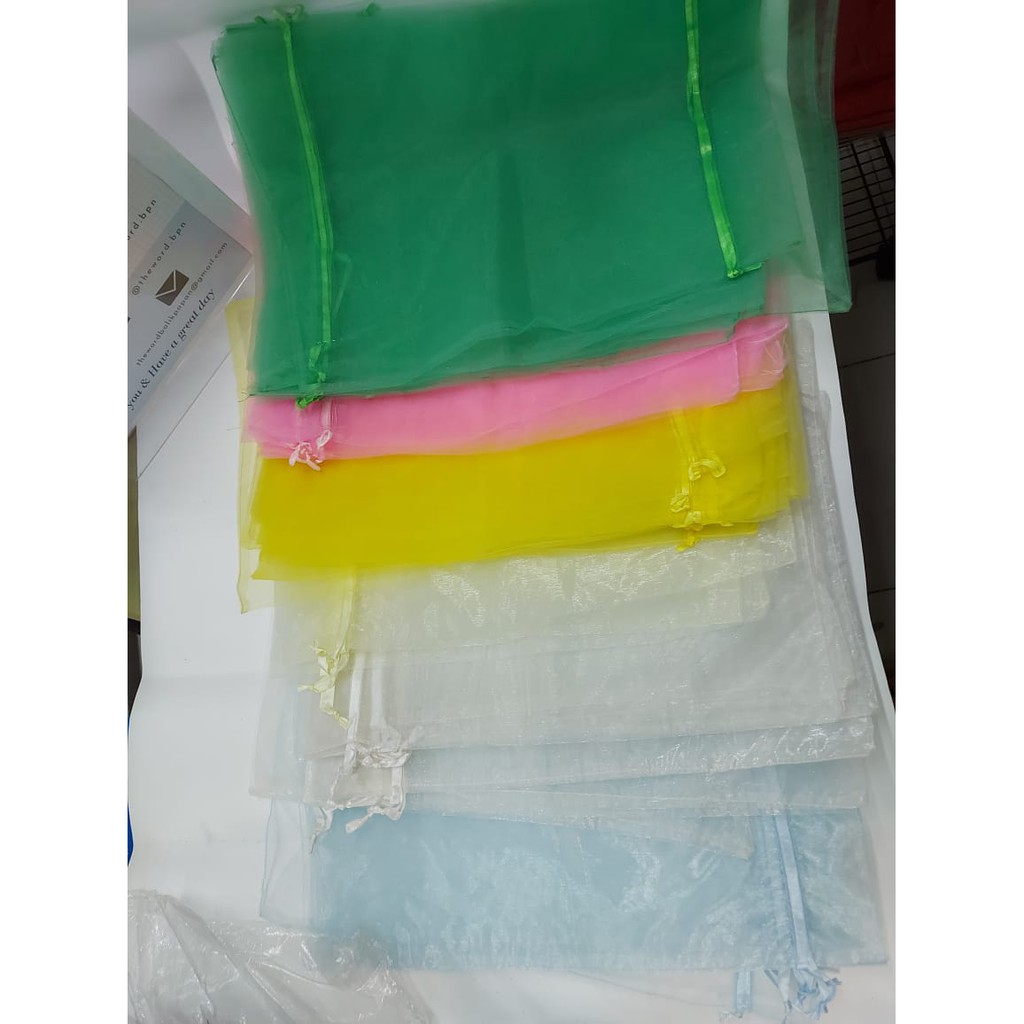 

Tas / Kantong Pembungkus kado/ Goodie bag / Tas Kain Souvenir / Gift / Sarung Tile