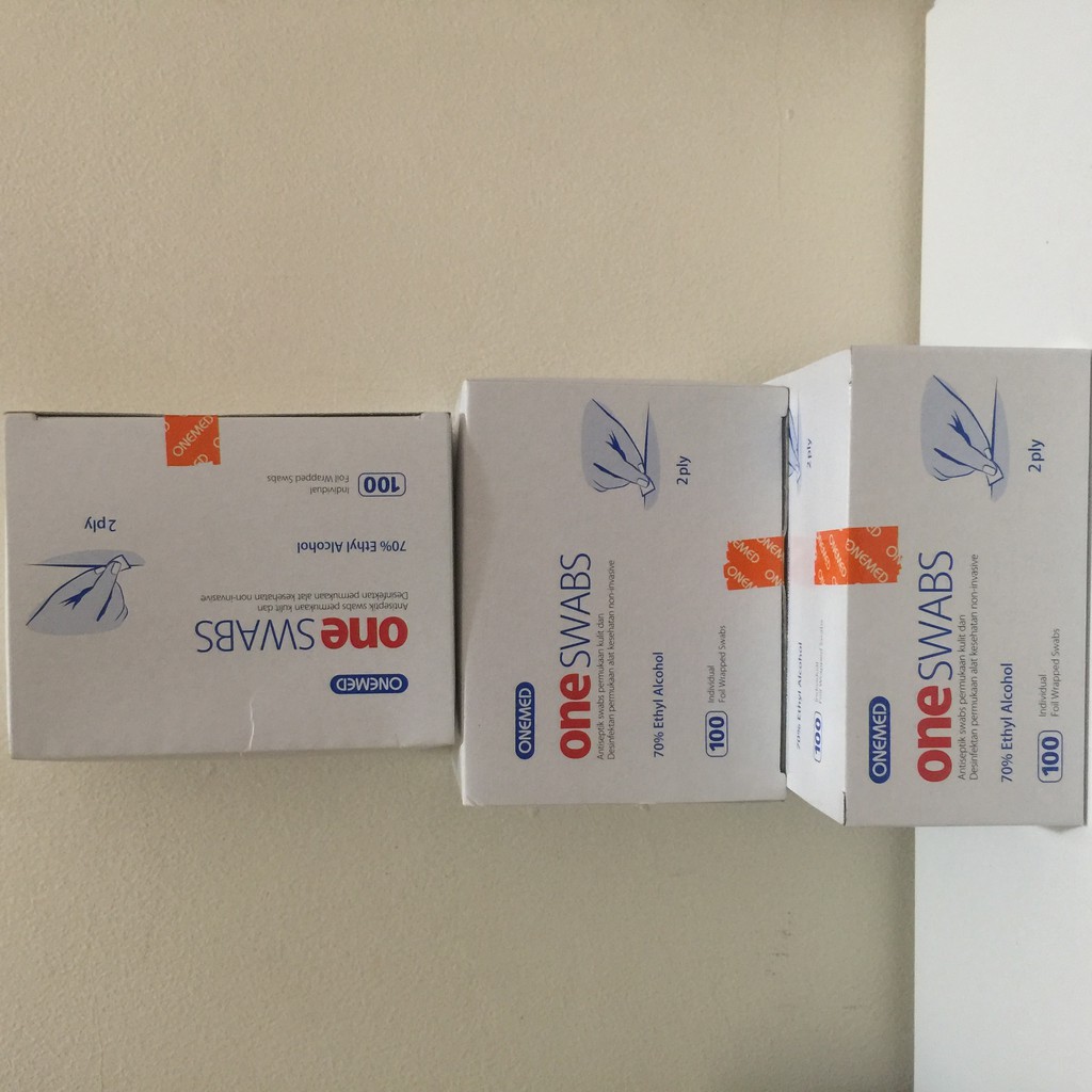 OneMed Alkohol Swab / One Swab / Kapas Alkohol ( 1 box isi 100 pcs ) promo