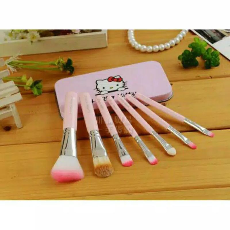 KUAS BRUSH MAKEUP HELLOKITTY SET ISI 7 / KUAS KOSMETIK MURAH