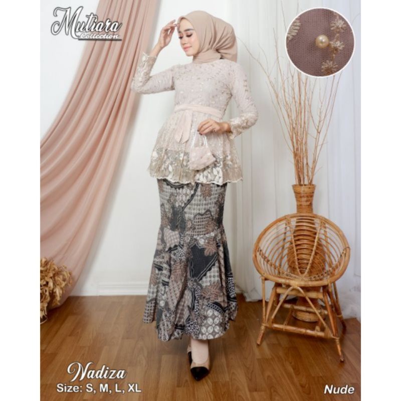 Setelan kebaya wisuda//kebaya tulle remaja//kebaya pesta