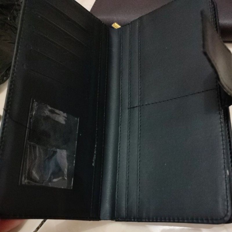 Dompet panjang wanita no name bahan kulit sintetis