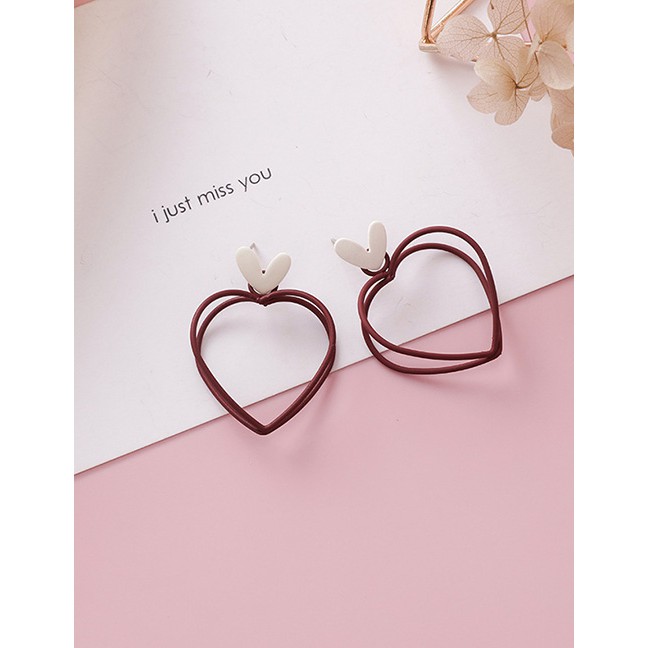 LRC Anting Tusuk Fashion Size Geometric Line Heart Shaped Earrings D20873