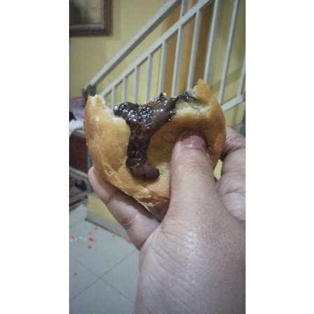 

Donat coklat/roti goreng coklat