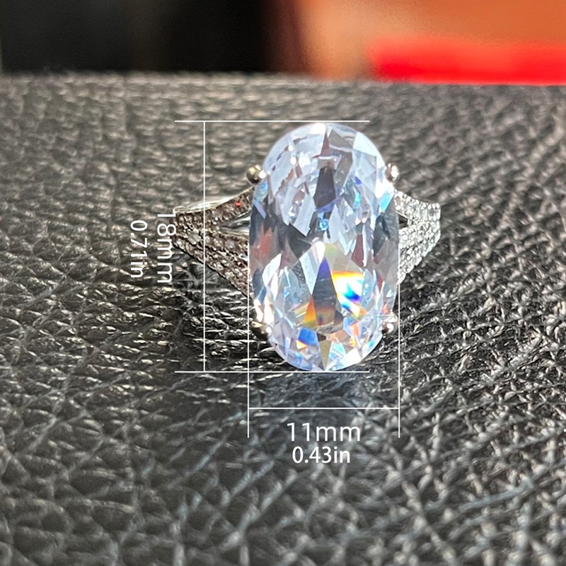 Cincin Kristal Cubic Zirconia Bentuk Oval Warna Silver Untuk Wanita