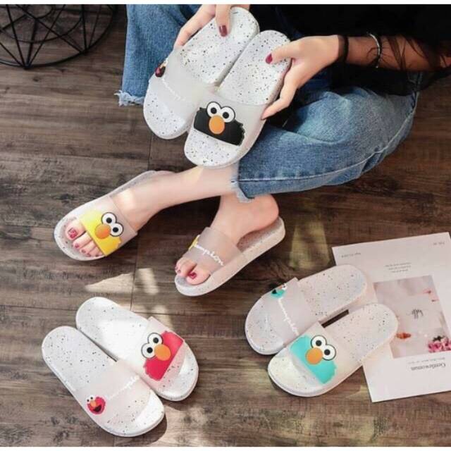 Sandal santai elmo / import