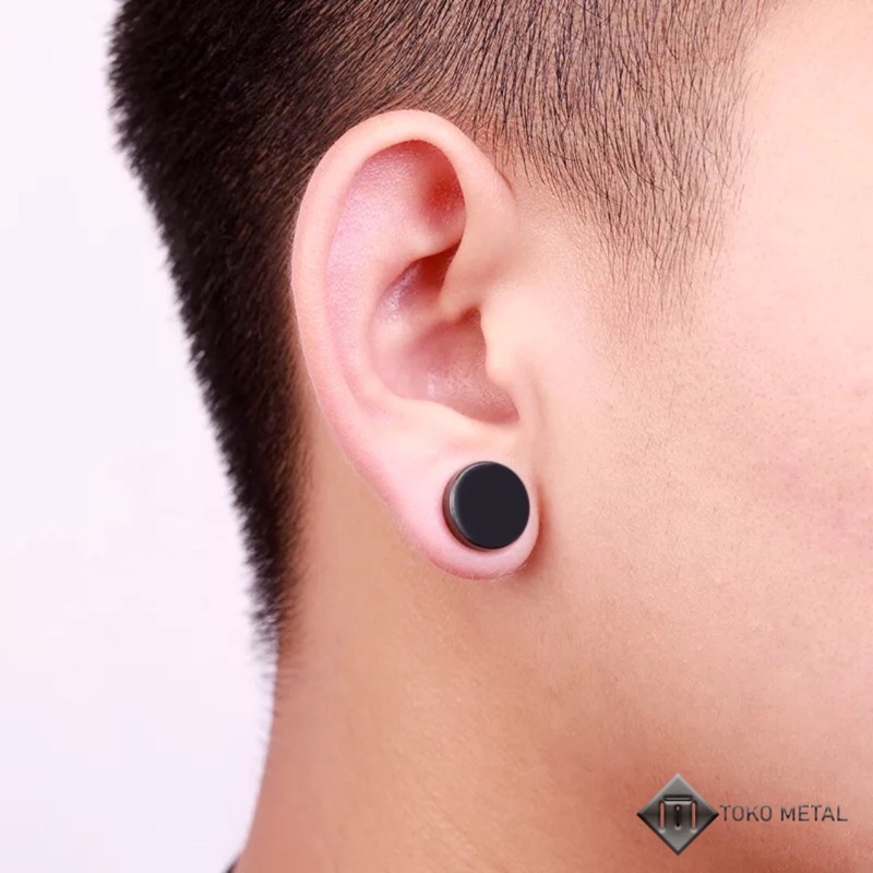 Anting Magnet 100% Titanium Anti Karat Pria Silver &amp; black [ Toko Metal ]