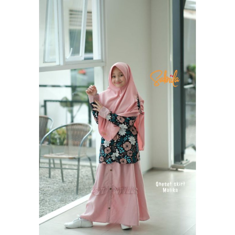 one set malika setelan anak plus hijab sabila