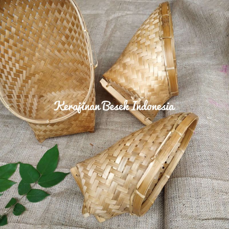 ( POT GANTUNG BAMBU SET ) pot bunga / pot bambu / pot murah / vas bunga / kerajinan bambu / souvenir
