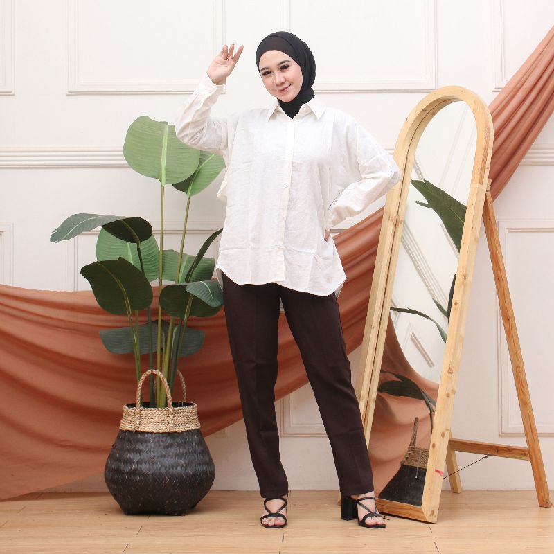 KEMEJA LENGAN PANJANG//LEA SHIRT KEMEJA OVERSIZED// Misty Long Shirt Kemeja Wanita-Bw
