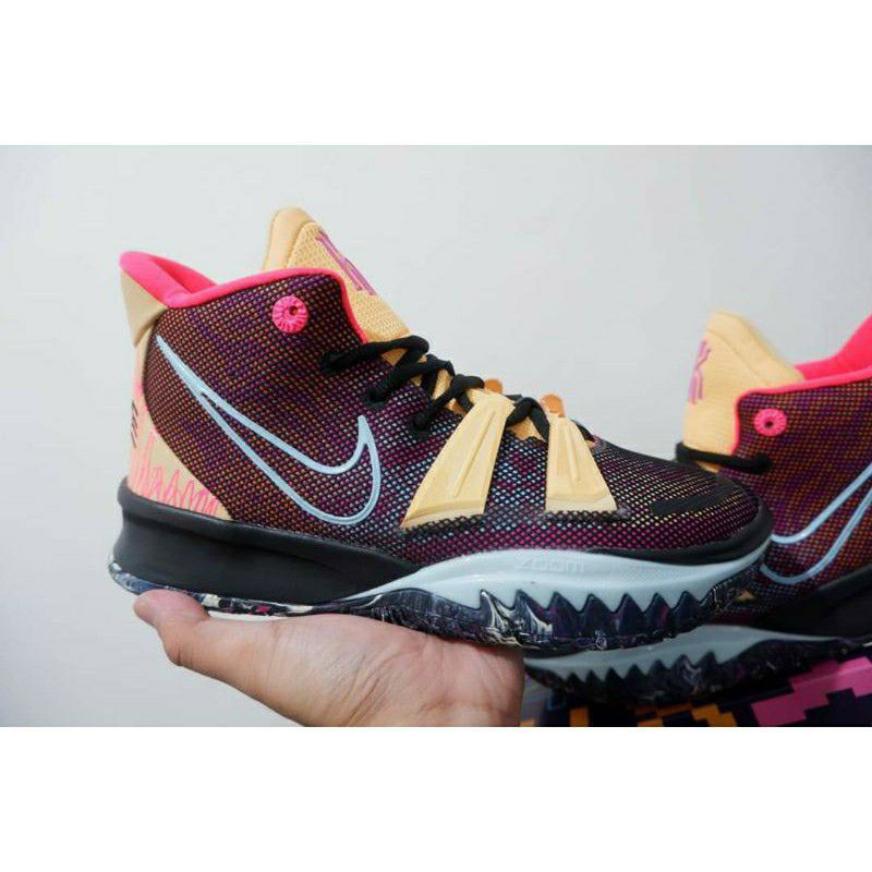 Sepatu Basket Kyrie 7 High Soundwave