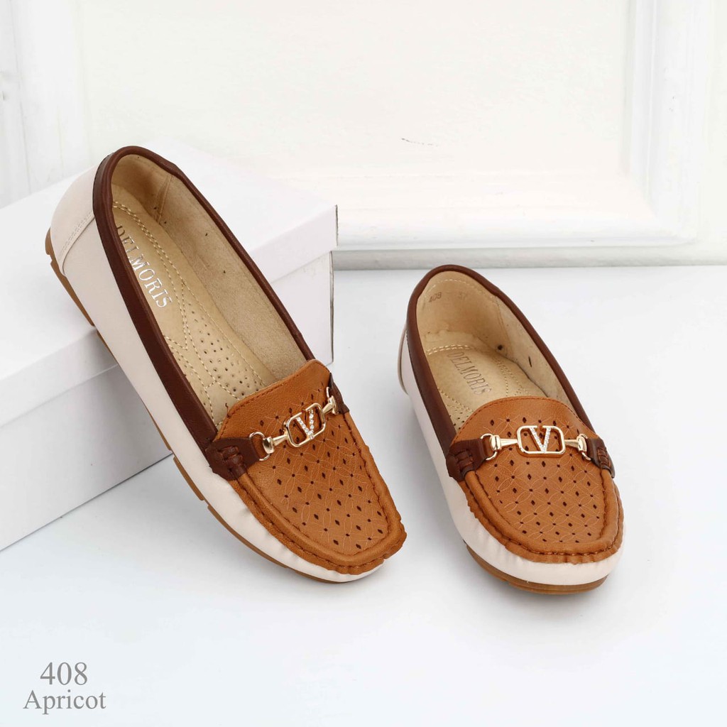 Sepatu delmoris DL 408