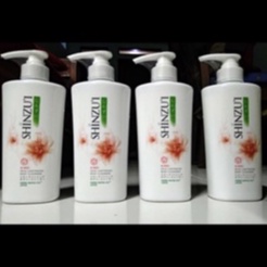 Body Wash SHINZUI Sabun Mandi Cair 500ml PUMP 500 ml Pencerah Kulit Pemutih Kulit Antiseptic SABUN MANDI SHINZUI