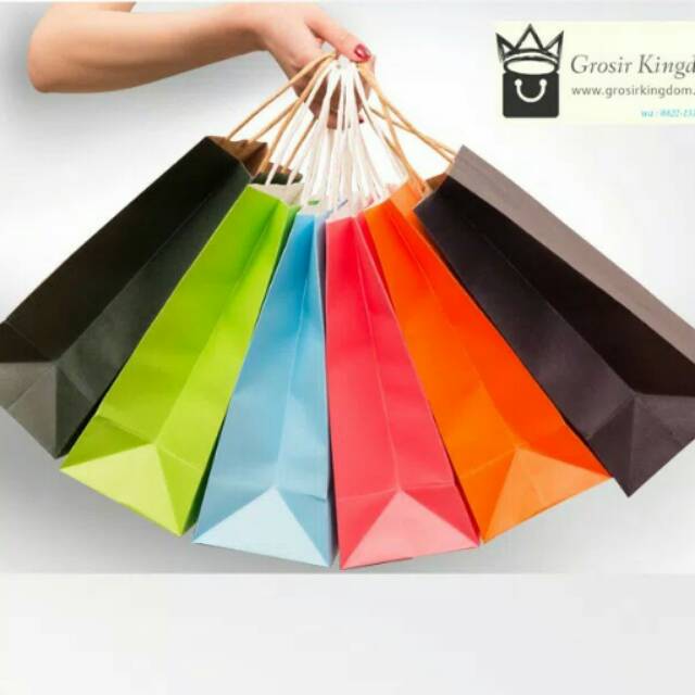 

Yuk diorder PAPERBAG KANTONG KARTON POLOS WARNA ukuran L MINIMAL 5 PCS