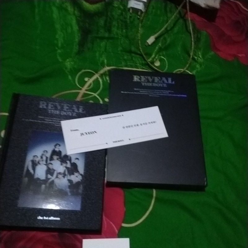 Album only Reveal The Boyz