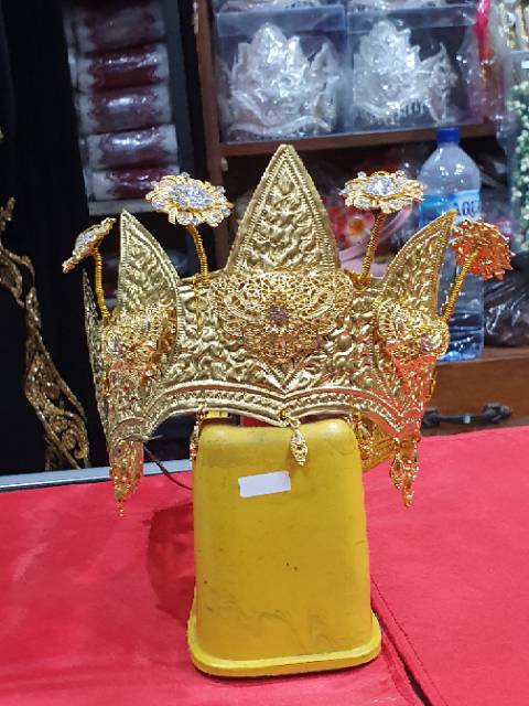 Mahkota dodot adat palembang