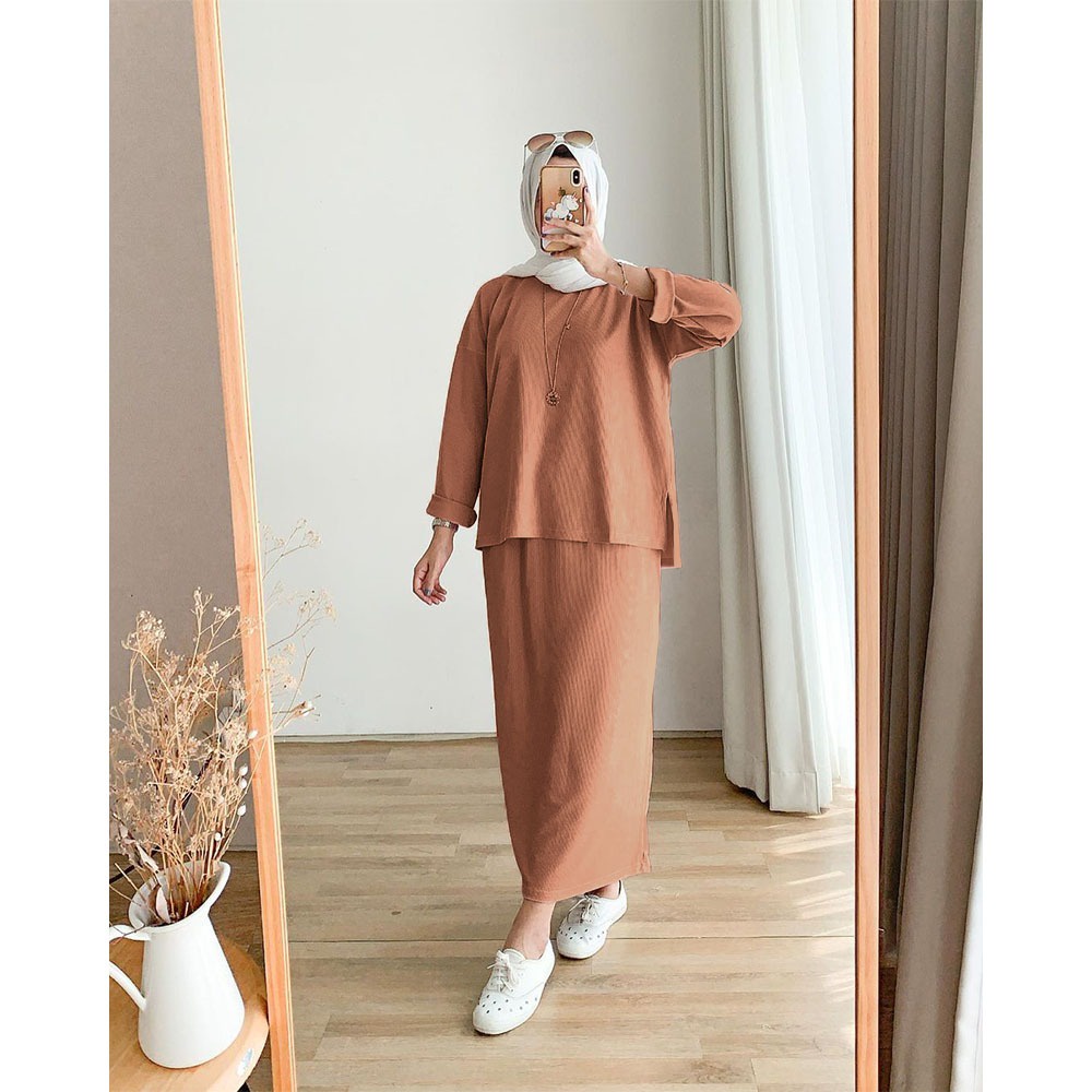 SETELAN FASHION WANITA MUSLIM ZETA DMR