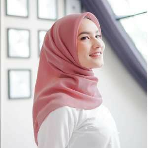 DAHJBSTORE - Hijab Segi Empat / Bella Square / Jilbab Segi Empat - Dusty Pink