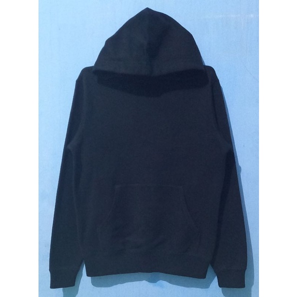 jaket hoodie uniqlo bekas/second brand original