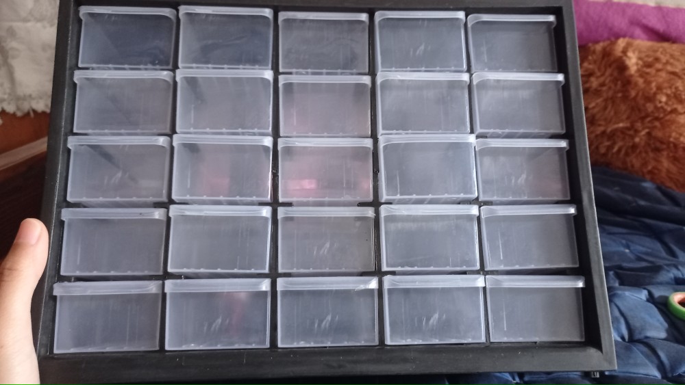 Kenmaster Rak / Kotak / Drawer Komponen 25 Slot Laci Partisi