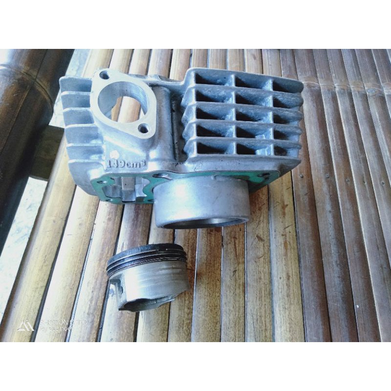 bureng blok seher piston Honda Megapro mono original
