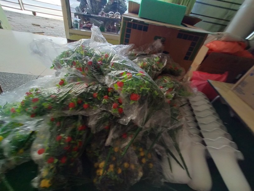 Juntai Vernalya Pretty Priti+pot Dinding/bunga Plastik/daun Rambat Plastik/rumput Plastik/busa Bunga