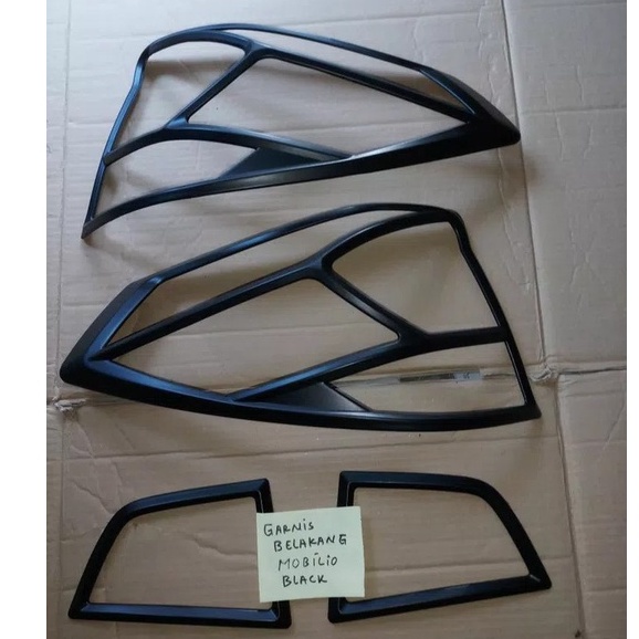Garnish Lampu Depan Mobilio 2017-2023 Hitam