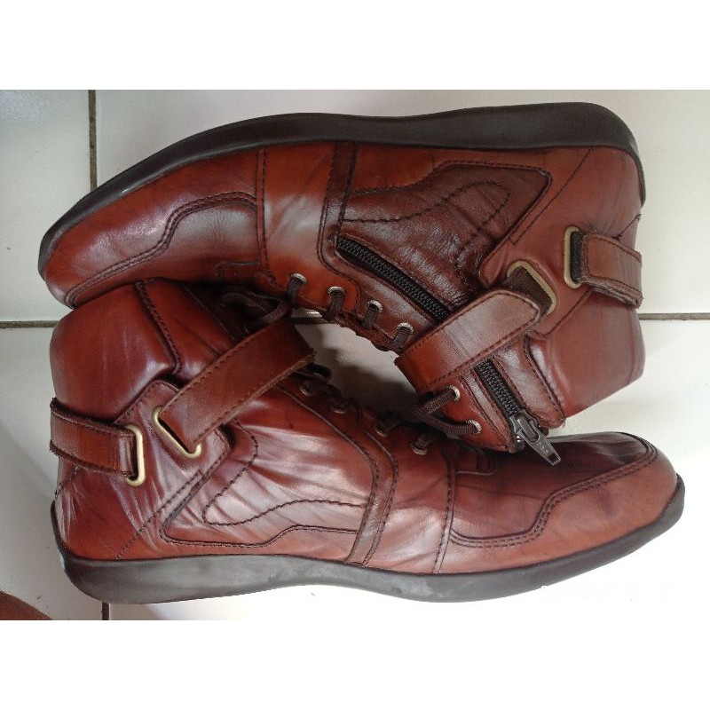 Sepatu Boot Gino Mariani Elario 3