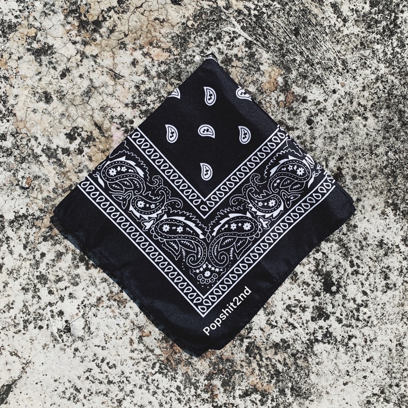 Bandana slayer warna HITAM motif paisley
