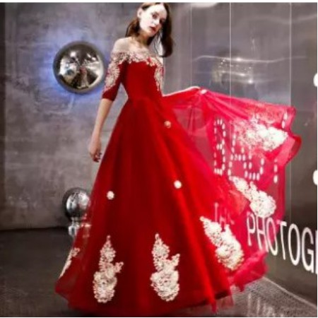 Gaun Pengantin Wanita merah brukat putih