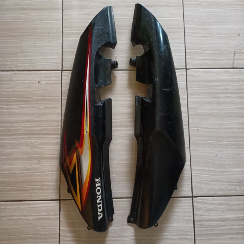 Cover dek body belakang Honda Tiger Lama 2000 original copotan murah