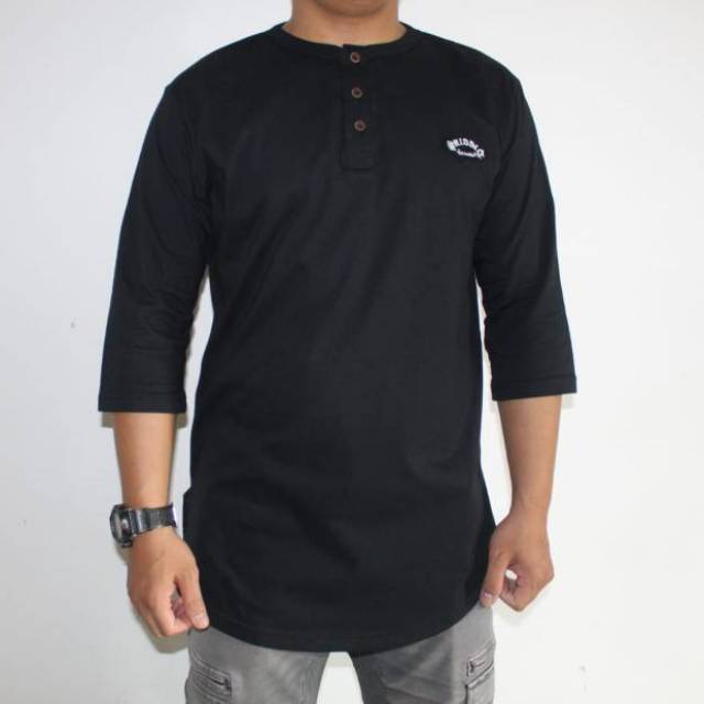 Kaos polos lengan 3/4 model kurta