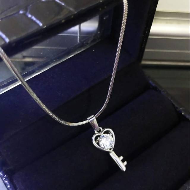 Kalung Titanium Liontin Titanium