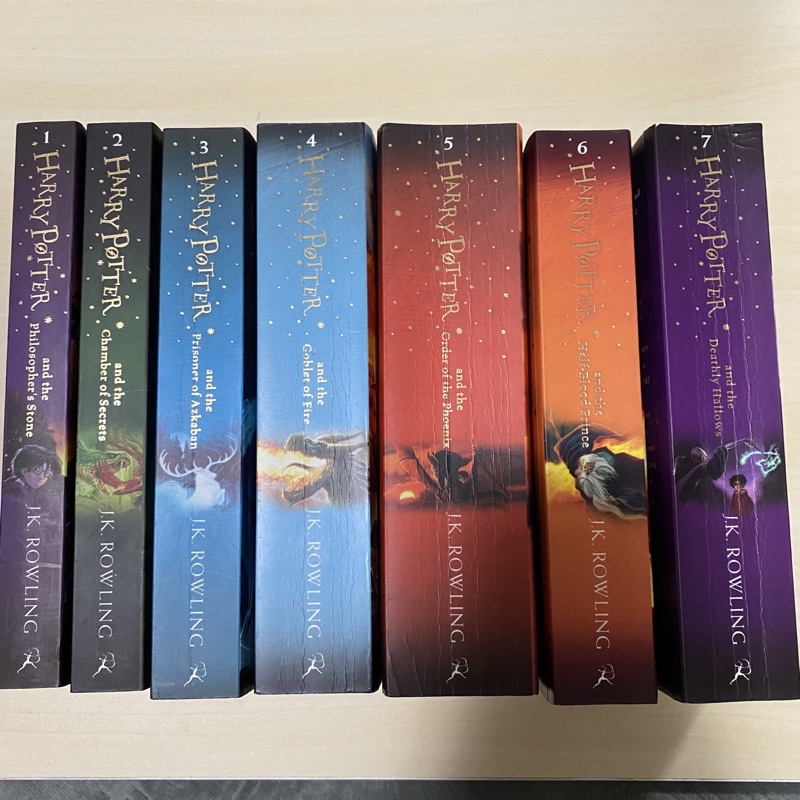 Harry Potter BOX SET 8 books [preloved]