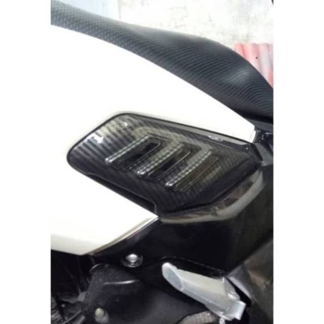 Cover Body Samping Nmax Old Karbon Model Sirip Pijakan Body Samping Nmax Old Karbon Zoro Original