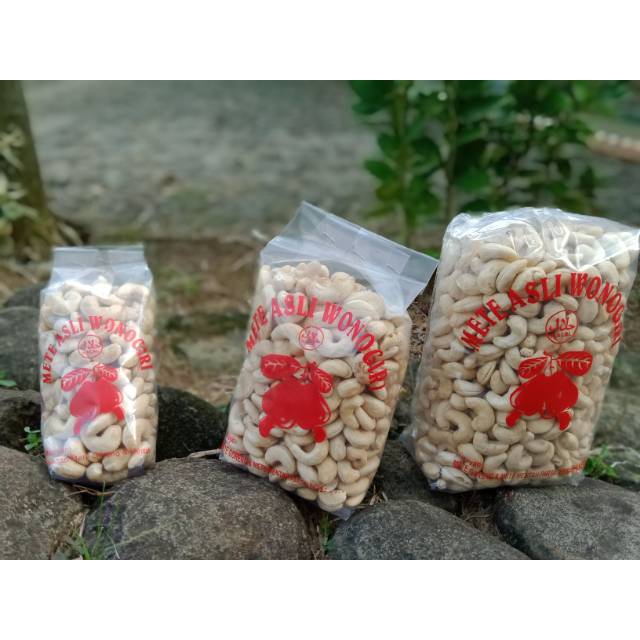 

Kacang mete asli wonogiri mentah