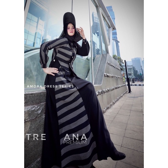 amora dress by trevana
