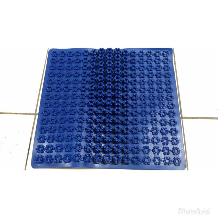 Papan Pijat Akupuntur Kaki / Karpet Refleksi Taichi