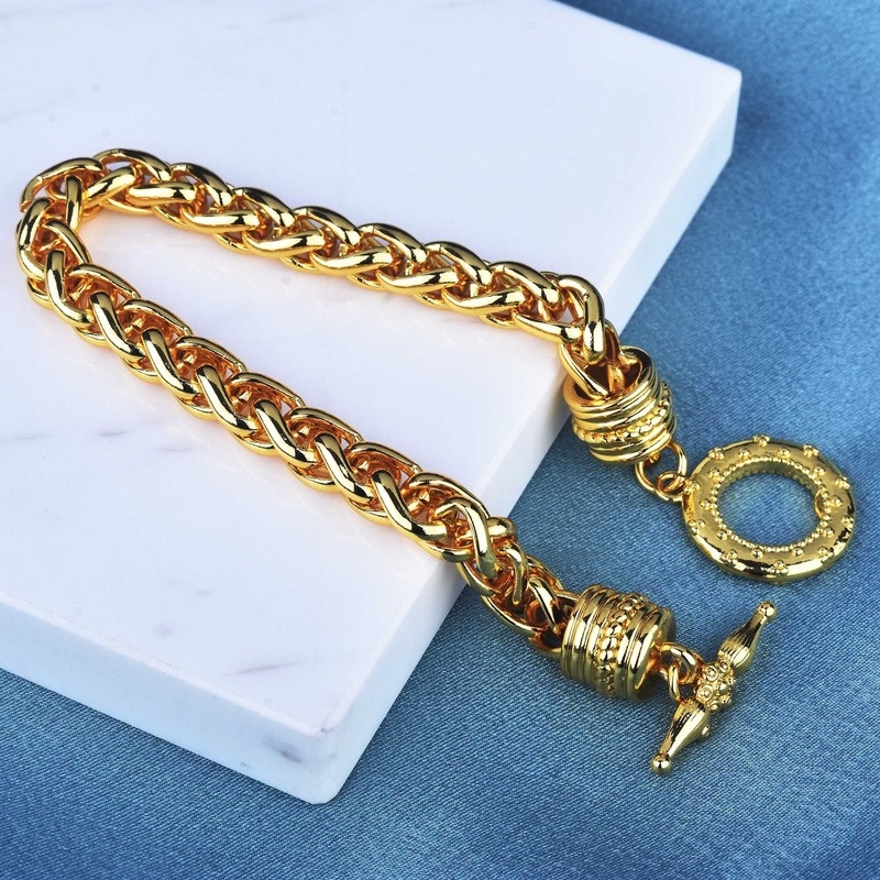 European and American Vintage Engraving Buckle Chain Bracelet