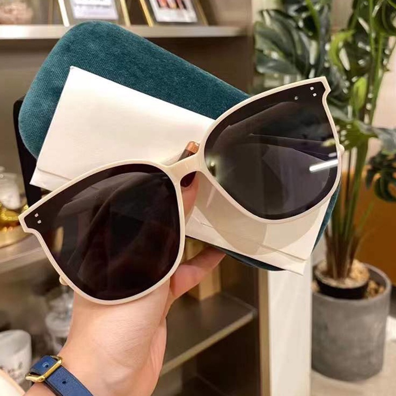 Kacamata Kotak Hitam Korean Fashion Sunglassess Wanita/Pria - Korean Fashion Square Frame Kacamata Hitam Wanita Sunglasses