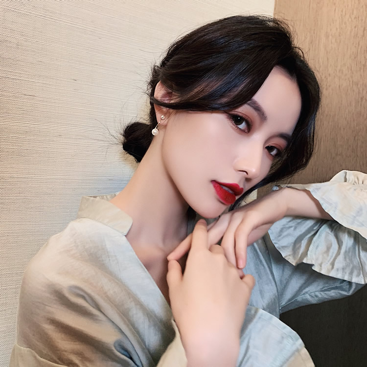 YEEZII Anting Giwang Simple Elegan Warna Gold Gaya Korea Dengan Mutiara Untuk Wanita