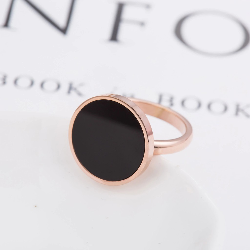 CINCIN TITANIUM ROSE GOLD BULAT WARNA HITAM UNTUK WANITA SIMPLE ELEGAN