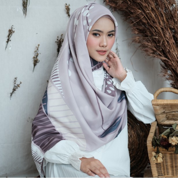 KERUDUNG SEGI EMPAT PRINTING MOTIF JILBAB SEGIEMPAT HIJAB SEGIEMPAT SCARF PARVEEN