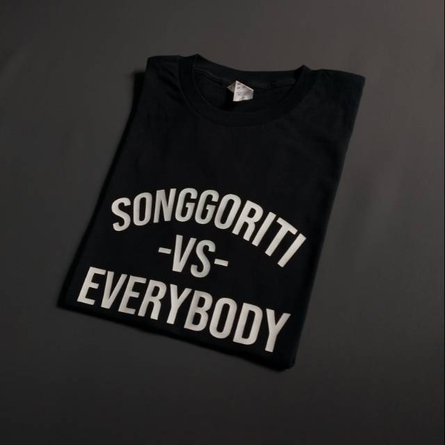 Kaos Baju Tshirt Pakaian Pria Vs Everybody | Kaos Jakarta ...