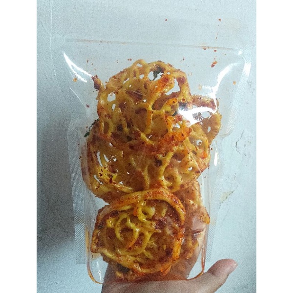 

KERUPUK MIE KUNING / KERUPUK SEBLAK / SEBLAK KERUPUK MIE / SEBRING KERUPUK MIE