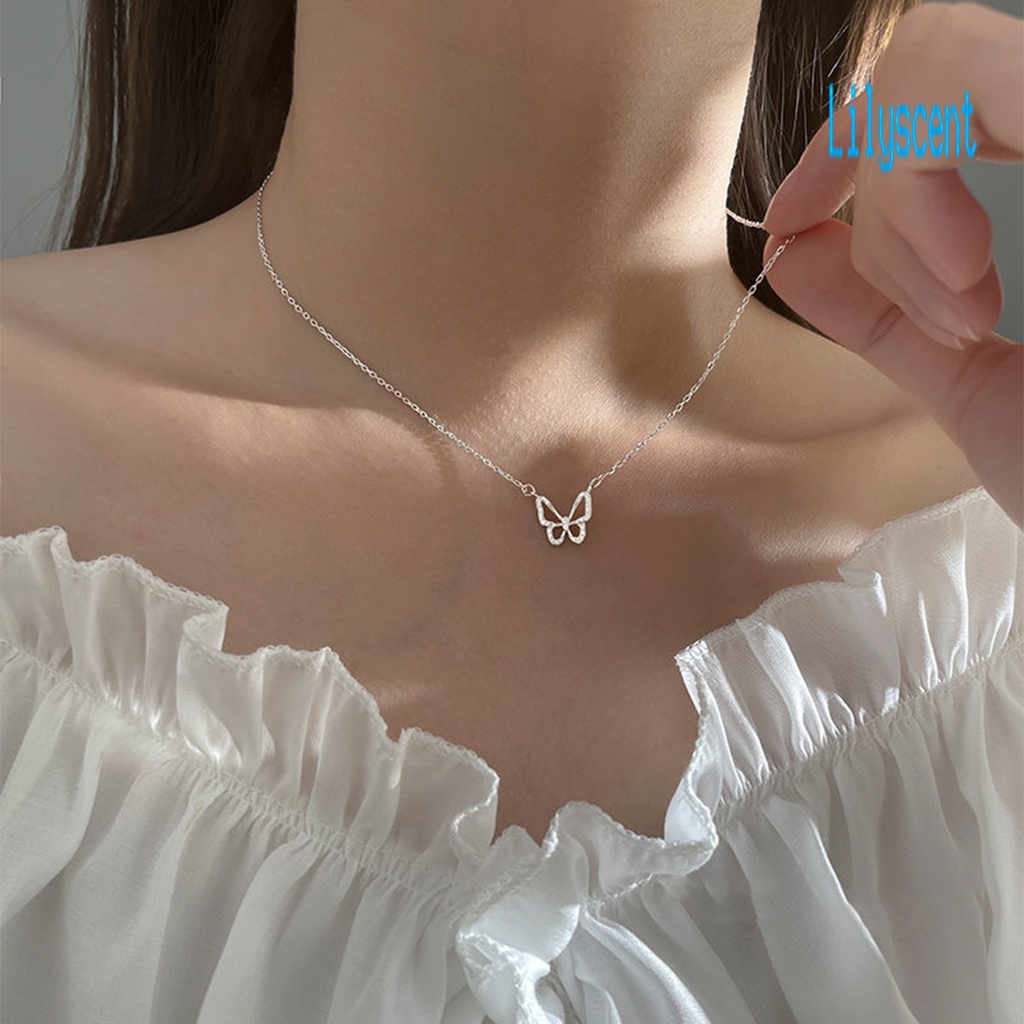 Kalung Choker Desain Kupu-Kupu Hollow Out Aksen Berlian Imitasi Untuk Wanita