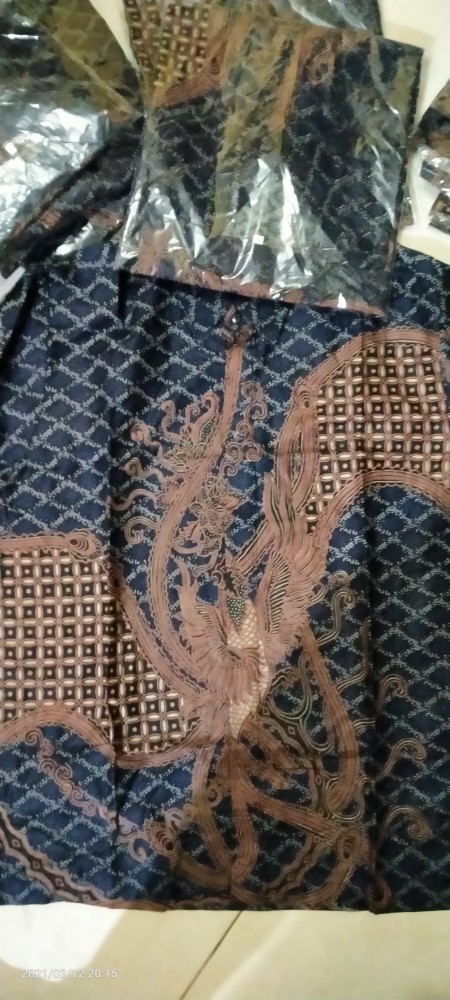 Kemeja Batik Pria Lengan Panjang• Baju Batik Pria• Batik Pria• Batik Formal Dan Casual