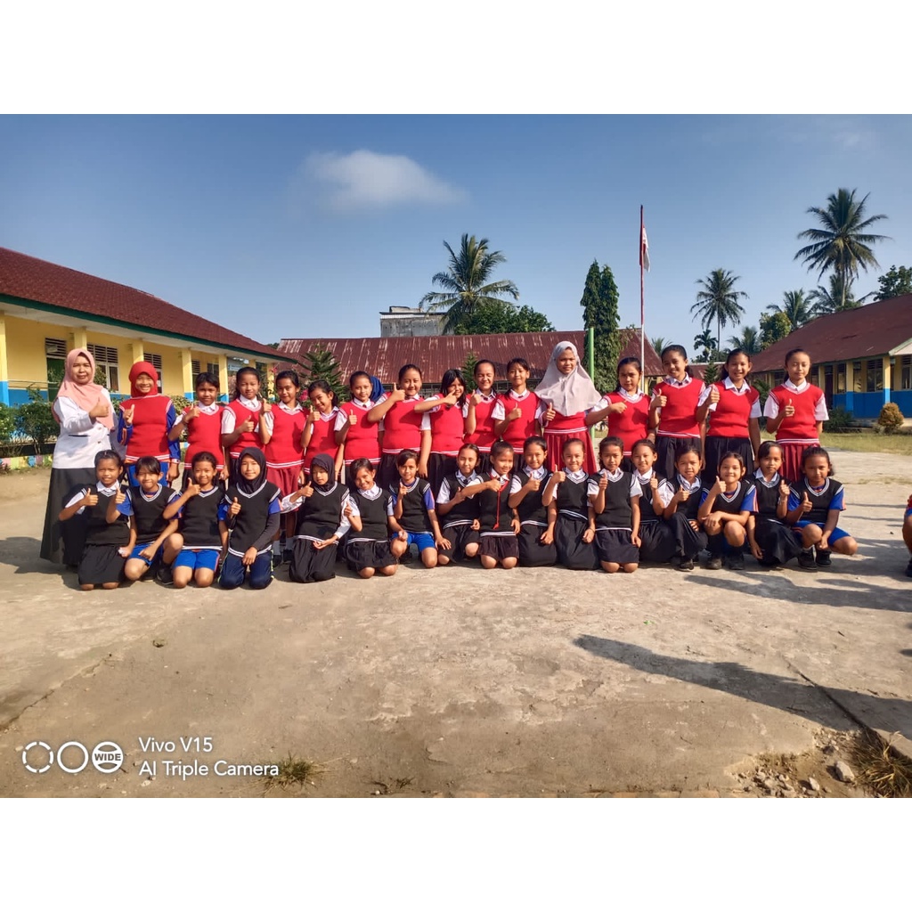 Rompi Rajut Anak untuk anak kelas 3-6 SD / Rompi Rajut Anak / Rompi Anak / Rompi Sekolah SD / Rompi Sekolah TK / Rompi Sekolah PAUD / Rompi Seragam Sekolah / Rompi Resmi / Rompi Merah / Rompi / Baju / Pakaian